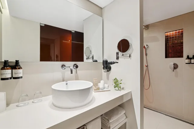 جناح جونيور ركني مع سرير إضافي بإطلالة، NH Collection Mexico City Reforma 3/5