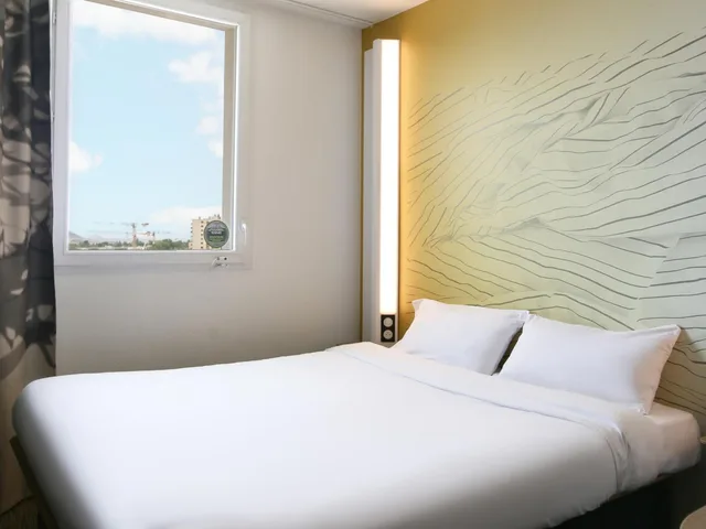 غرفة بسرير كوين، B&B Hotel Marseille Prado Velodrome 2/7