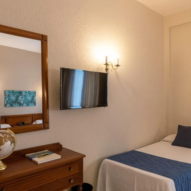 غرفة مفردة، Marte Hotel 4/12