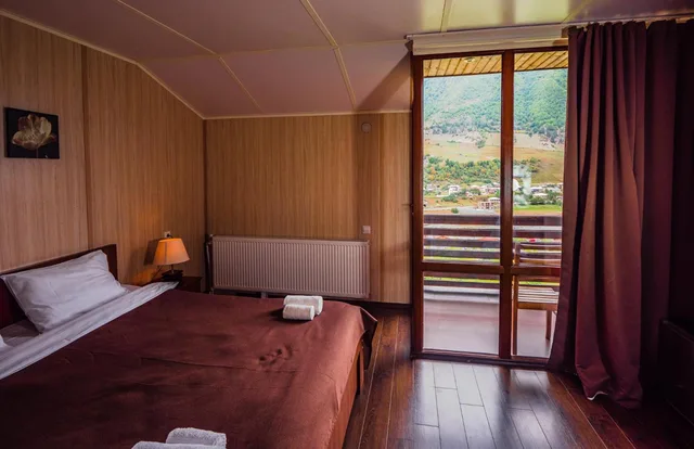 غرفة ديلوكس بسرير مزدوج بشرفة، Hotel Banguriani 1/9