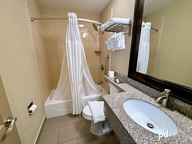 شقة بغرفة نوم واحدة، Travel Inn and Suites Flemington 7/8