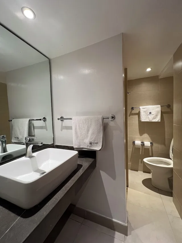 غرفة قياسية بسريرين مزدوجين، Hotel Universo Guadalajara 3/5