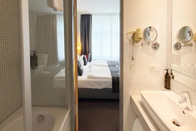 غرفة بسرير كينج، Garner Hotel Berlin - Gendarmenmarkt by IHG 4/4
