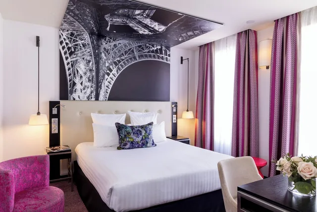 غرفة ديلوكس بسرير كوين، Hotel Gustave 2/5