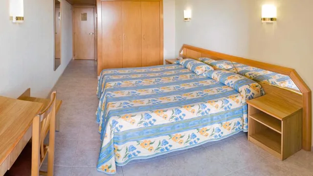 غرفة قياسية ثلاثية، Volga Hotel 6/8