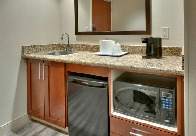 جناح استوديو بسرير كينج، Hampton Inn Suites Pocatello 3/4