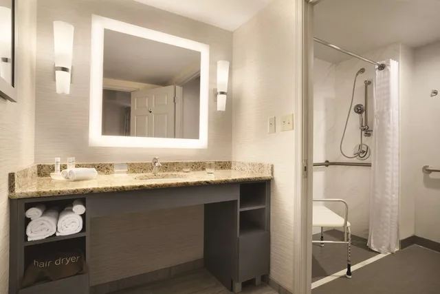 Deluxe, Suite, King Bed, Sofa, Accessible, Homewood Suites By Hilton Williamsburg 4/4