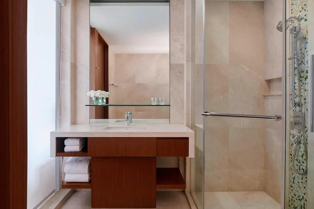 غرفة قياسية بسريرين منفصلين، Courtyard By Marriott Seoul Times Square 5/6