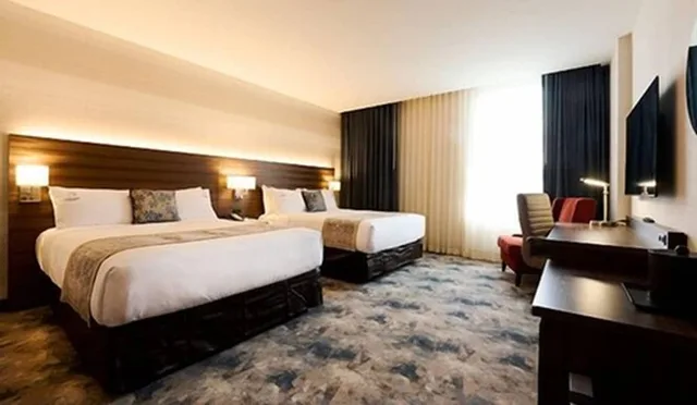 Standard Two Queen Room، Pickering Casino Resort Hotel 1/2