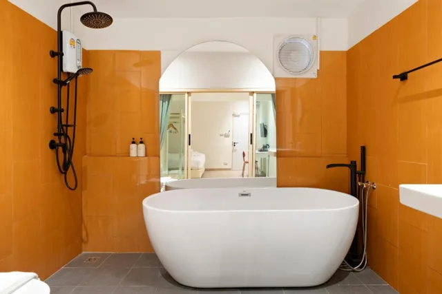 Deluxe, No Window, Bathtub، Horange Phuket Town 3/4