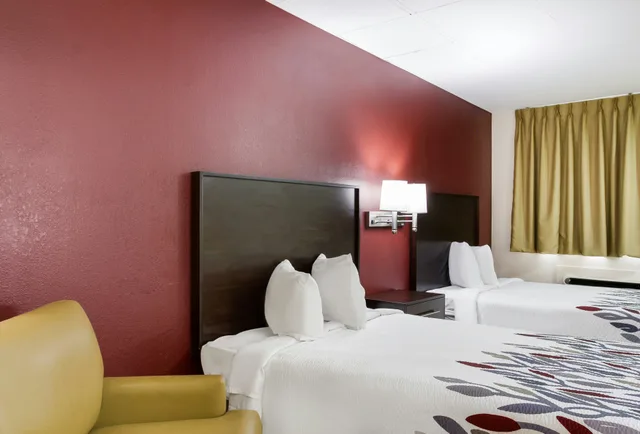 غرفة ديلوكس بسريرين كوين، Red Roof Inn York Downtown 4/8