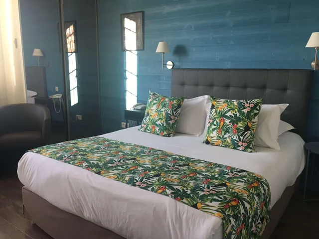 غرفة قياسية بسرير مزدوج، La Bonbonniere, Sure Hotel Collection By Best Western 1/2
