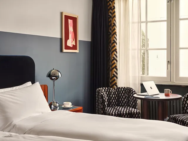 Roomy Twin، The Hoxton Lloyd Amsterdam 2/3