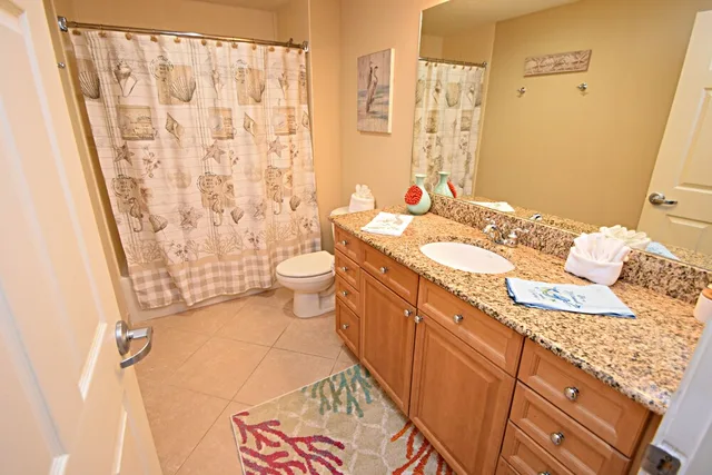 Condo, Murphy Bed, 2 King Beds, 2 Queen Beds, Pool Access, Escapes! To The Shores Orange Beach, A Ramada by Wyndham 5/7