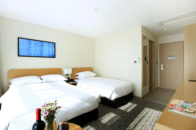 Standard, Multiple Beds, Partial Sea View، Best Western Haeundae Hotel 2/2