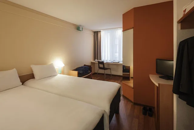 غرفة قياسية بسرير كينج، ibis Nuernberg Hauptbahnhof 1/10