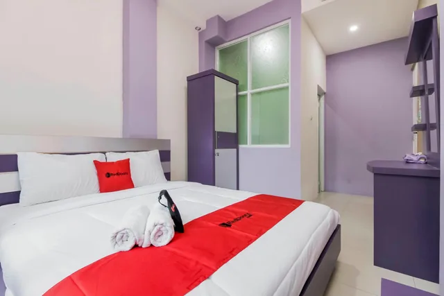 غرفة بسرير مزدوج، Reddoorz Plus Near Stasiun Bekasi 2/8