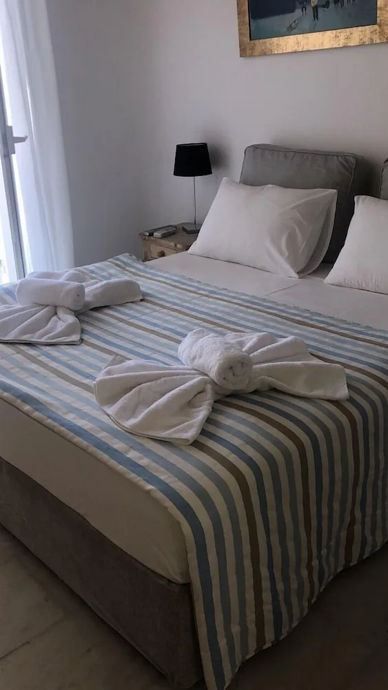 2 Bedrooms, Executive, Villa, 2 Double Beds, Sofa, Nalu Villa Mykonos 2/3
