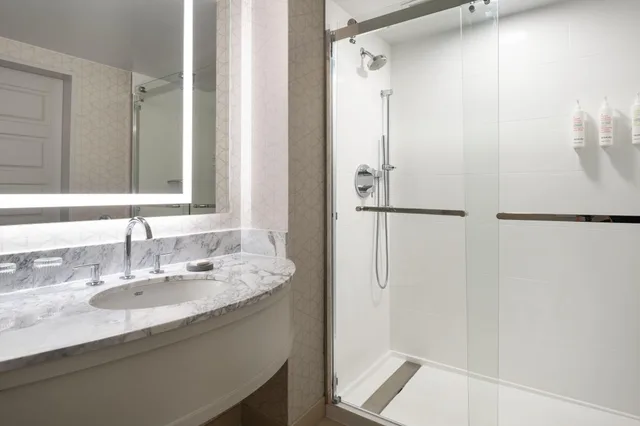 Luxury, Quadruple, San Jose Marriott 4/4