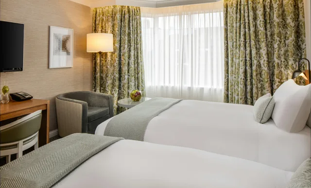 غرفة سوبيريور بسريرين منفصلين، Conrad Dublin 2/3