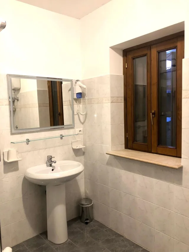 غرفة رباعية بإطلالة على الحديقة، Hotel Bucaneve 8/10