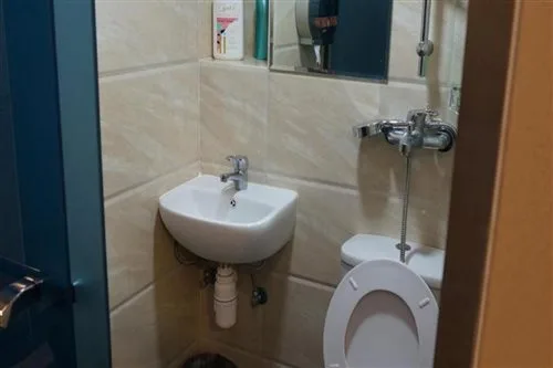 غرفة رباعية، New Prince Hotel 1/1
