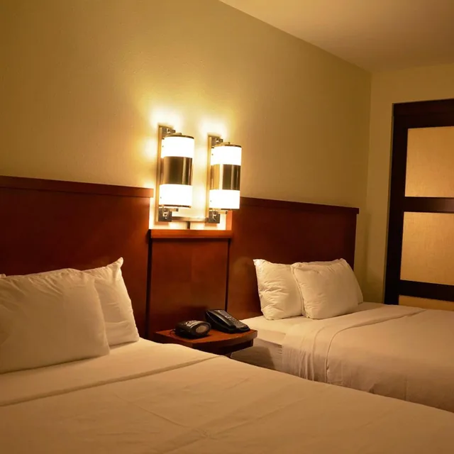 غرفة بسريرين كوين مع أريكة، Hyatt Place North Charleston 2/3