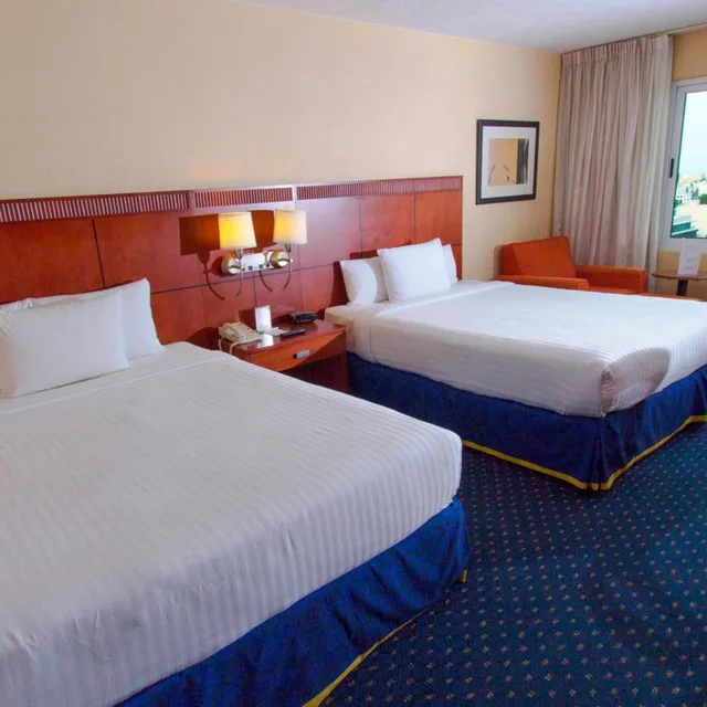 غرفة بسريرين مزدوجين بإطلالة على المدينة، Courtyard by Marriott Monterrey San Jeronimo/Valle 2/10