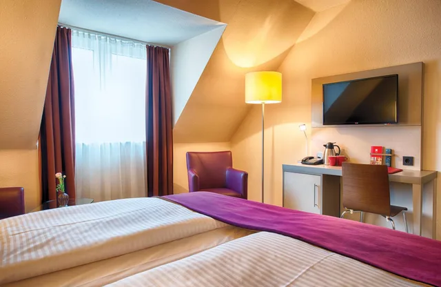 غرفة كومفورت بسرير كينج، Leonardo Hotel Mannheim Ladenburg 1/10