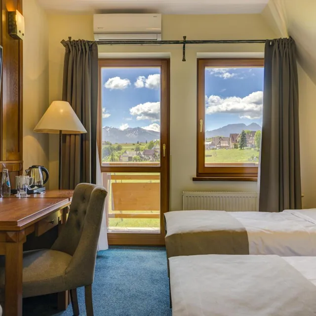 غرفة بسرير مزدوج أو سريرين منفصلين بإطلالة على الجبل، REDYK HOTEL 5/6