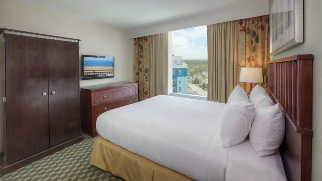 جناح بسرير كوين بإطلالة على المدينة بغرفة نوم واحدة لذوي الإعاقة، Hilton Vacation Club Ocean Beach Club Virginia Beach 3/7