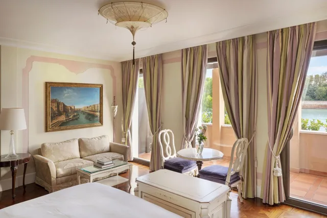 Premium, Double or Twin Bed, Lagoon View, Balcony، Cipriani A Belmond Hotel Venice 2/5