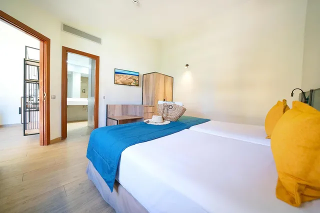 2 Bedrooms, Family Suite, Suites & Villas by Dunas 2/3
