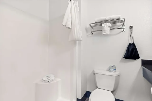 جناح بسرير كوين مع أريكة بمطبخ، SureStay by Best Western Livingston Merced County 5/5