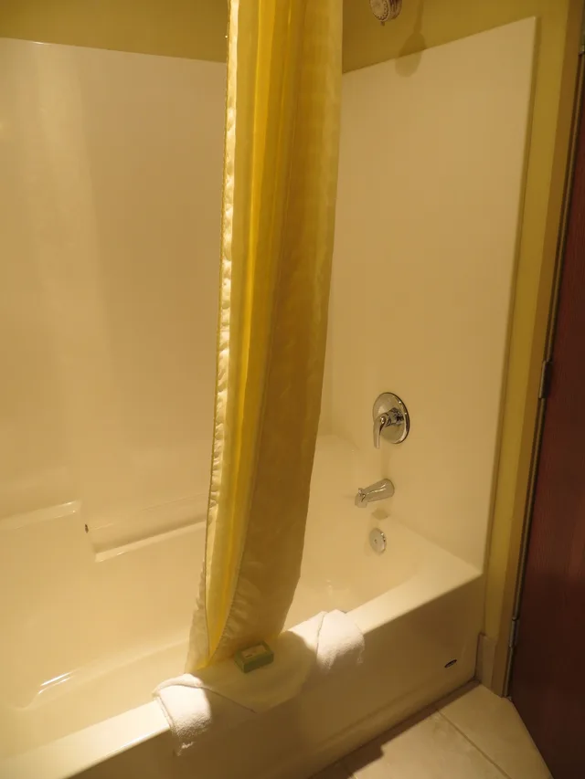 غرفة قياسية بسريرين كوين، Cobblestone Inn & Suites -- Brillion, WI 7/7