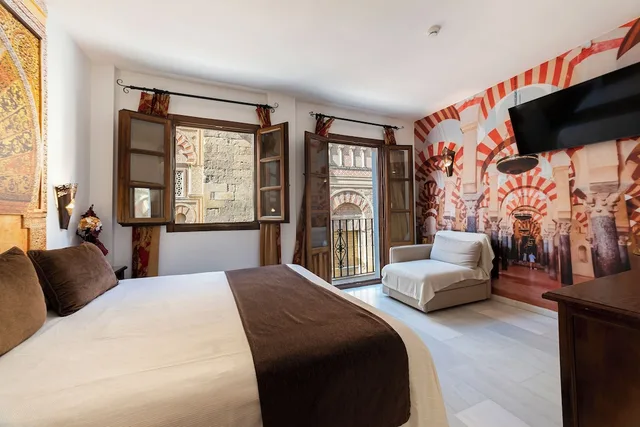 غرفة سوبيريور بسرير كوين بإطلالة على الجبل، Hotel Mezquita 7/10