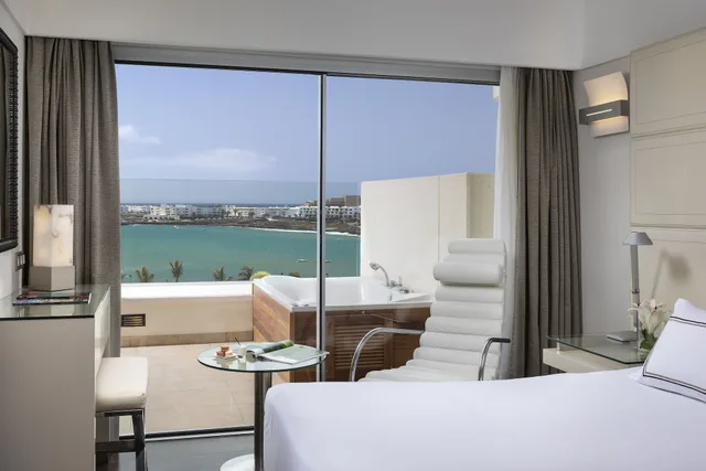 Reserve, Suite, King Bed, Ocean Front, Hot Tub، Paradisus Salinas Lanzarote 1/3