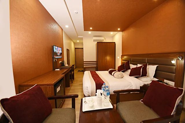 غرفة بريميوم بسريرين منفصلين بإطلالة على الجبل لذوي الإعاقة، The Address Kathmandu Hotel Pvt.Ltd 6/8