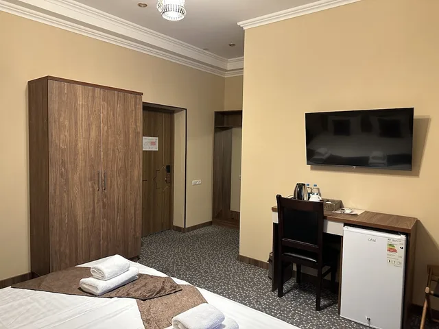 غرفة كومفورت بسرير كينج، Rayyan Hotel Samarkand 3/5