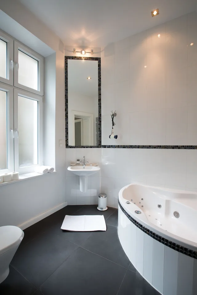 Studio, Double Bed, Street View, Balcony، Antique Apartments Old Town 2/3