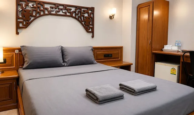 غرفة قياسية بسرير كوين، Max Hotel 1/19