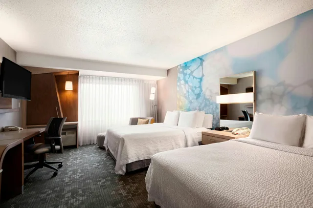 room, 2 queen beds, Courtyard Salt Lake City Layton 1/2