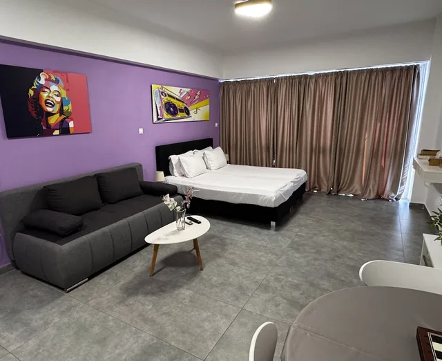 Comfort, Studio, Suite, Queen Bed, City View, Sofa, Connect Suites 7/10