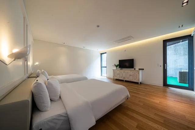 Royal, Duplex, Suite, Outdoor Pool، Jeonju Hotel Barahan 2/2