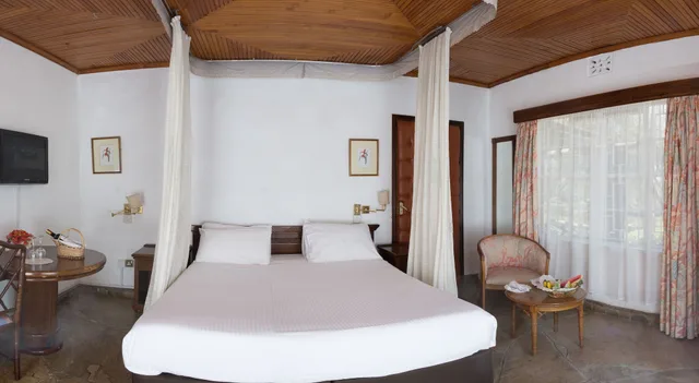 غرفة قياسية بسريرين منفصلين، Jacaranda Lake Elementaita Lodge 2/6