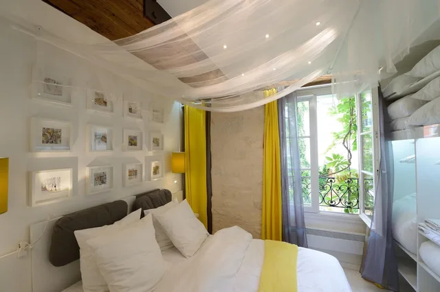 1 Bedroom, White Moon, Apartment، Les Patios Du Marais 2/7