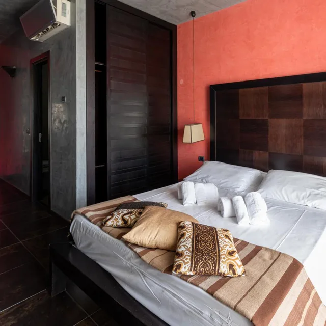 غرفة بسرير مزدوج بشرفة، Resort Baia Dei Turchi 1/10