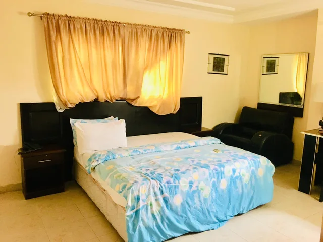 غرفة ديلوكس بسرير كوين، Hymax Grace Hotel And Suites 1/1