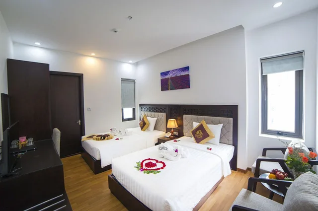 غرفة متصلة، Flower Hotel 1/3