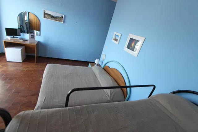 غرفة رباعية بإطلالة على البحر، Hotel La Scogliera 4/6